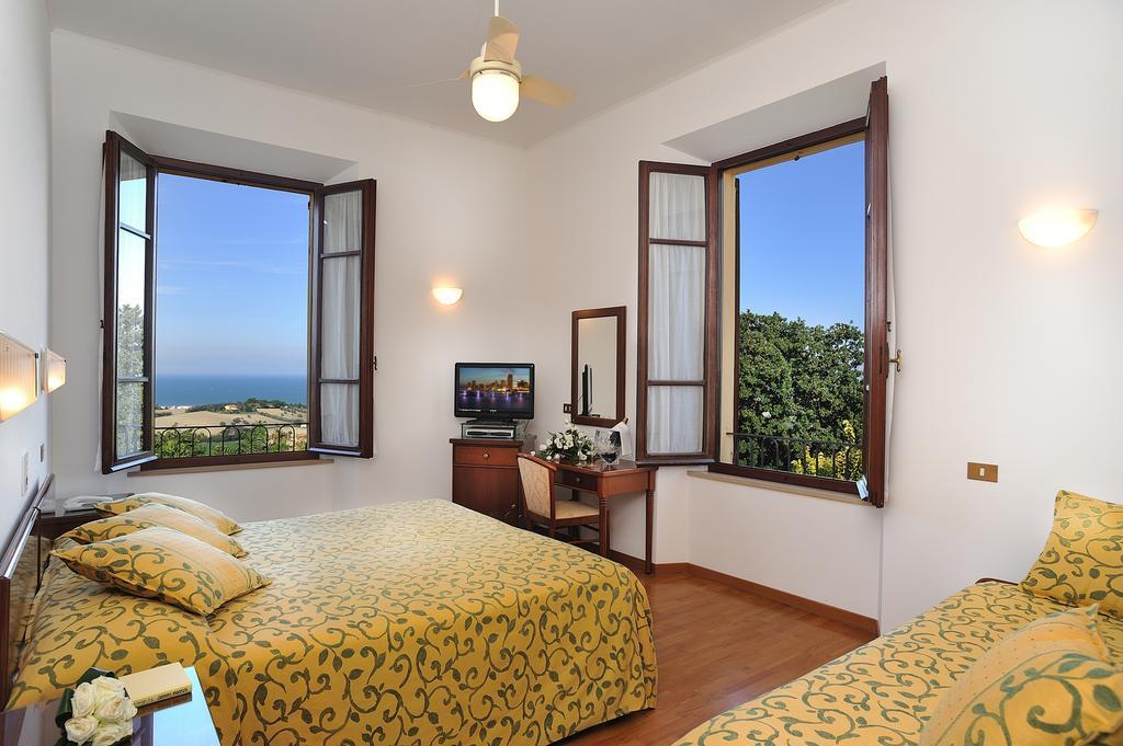 Hotel Bel Sit Senigallia Cameră foto